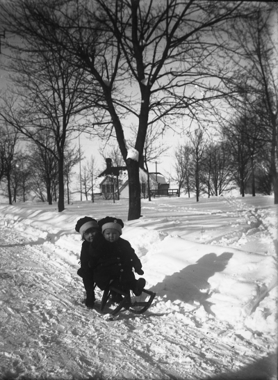 Viola och Maj Andersson.