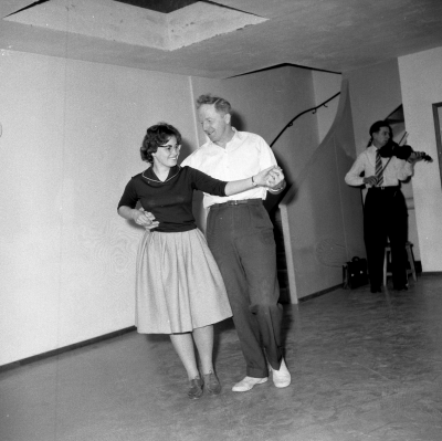 Folkdans

Dok.110526/KG