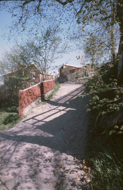 Brant backe staket hus

090415/KG