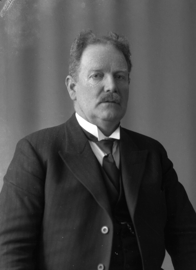 Handlare Andersson



Dok.080429/RS