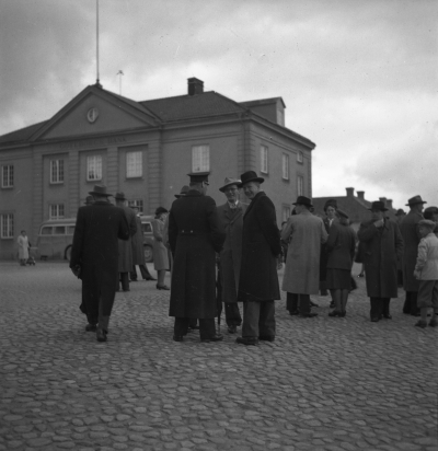 Gruppen i mitten
Fr.v
1. Uno Hoflund, Polisöverkonstapel
2. Beyron Milton, Guldsmed
3. Folke Beijer