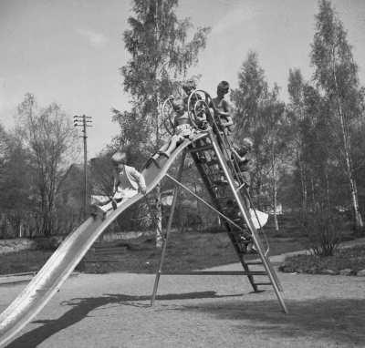Kungsparken
- lekplats -

Dok.110408/KG