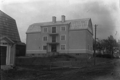 Gårdssidan av Alvgards hus Järnvägsallén - Östra Tullportsgatan


Dok.070711/RS