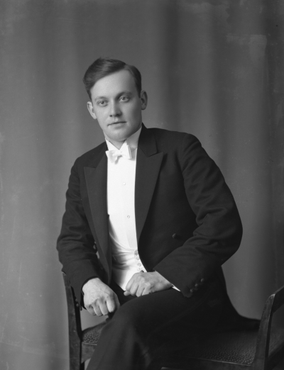 Fritz Straahl 
Skräddarmästare. Wegins herrkläder V-by



Dok.080225/RS