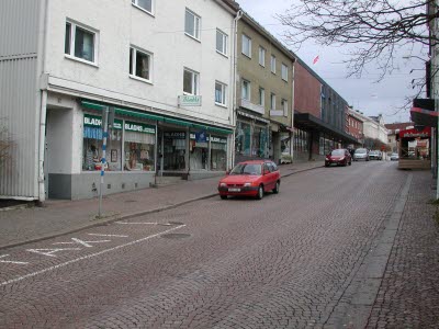 Sevedegatan med Bladhs, Lönnebergaboden, Piri piri