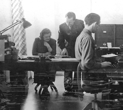 Socialvårdsbyrån och  Sjukkassan Vimmerby,   från vänster 1. Anna-Lena Lindblad 2. Henry Persson. 