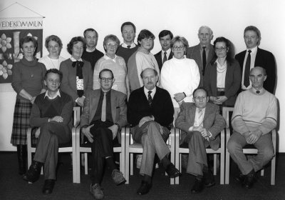 Kommunstyrelsen 1986 - 1988
Sittande från vänster:
Leif Carlsson ( M )
Lars Karlsson ( C )
Bengt Johansson ( C ) 
Inge Shultz ( S )
Rune Hultqvist ( S )
Stående från vänster:
Ulla Malmberg ( M )
Birgit Borg ( C ) suppleant
Maj - Britt Broms ( Fp ) suppleant
Lennart Eliasson ( Fp )
Ingrid Svensson ( S )
Staffan Forsberg Personalchef
Lisbeth Andersson ( C )
Carl - Erik Ilander Ekonomichef
Annika Rubensson ( S ) suppleant
Karl Carlsson ( C )
Judith Gemler - Axelsson Kommunsekreterare
Christer Johansson Kanslichef 
