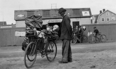Dysseldorf från Kristdala.  Spelade grammofon och tog upp kollekt.      