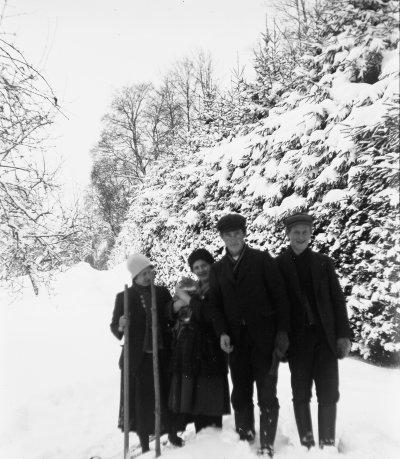 Hällebacka

Många av bilderna i mappen Hällebacka kan lika gärna vara tagna kring Lidhem Locknevi.