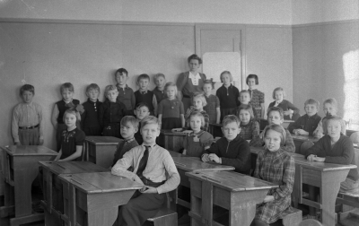 Skolklass, fröken Ekman.



Dok.070906/RS