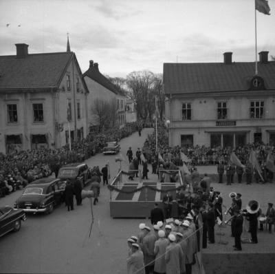 Kungabesök

Dok.110621/KG