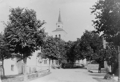 Hörnet av Storgatan och Järnvägsallén före 1929 då kyrkterassen byggdes.