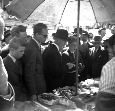 Marknad torget

Dok.110128/KG