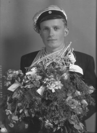 Sture Nilsson (realen)
Nybble



Dok.080402/RS