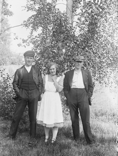 Hällebacka

Många av bilderna i mappen Hällebacka kan lika gärna vara tagna kring Lidhem Locknevi.