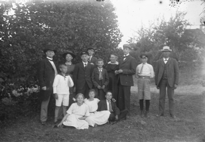 1. Martelius (Adjunkt) 2. Matilda Martelius, 8. Henrik Hansson, 9. Viktor Hansson, 10. Lennart Martelius, 12. Mia Hansson.