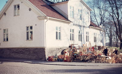Korgförsäljning 
Storgatan / Drottninggatan
Gamla stadsbiblioteket

090401/KG