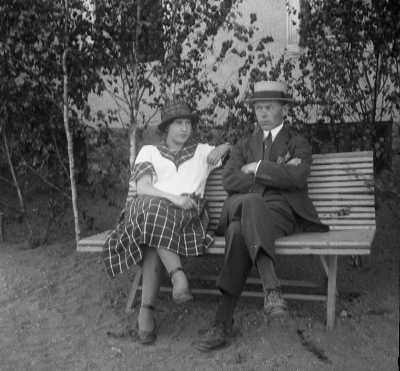 Iris Lindberg  f  Flender 1904-1998  
Knut Lindberg 1898-1986            U.F.