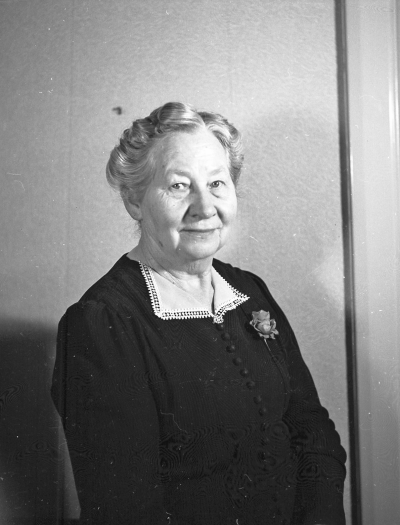 Karl Johanssons fru
Lindängsgatan 9

Dok.110620/KG