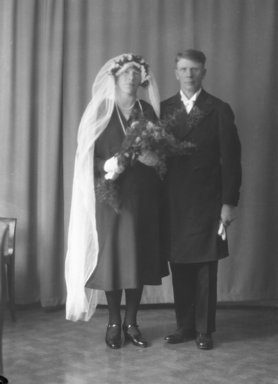 Henry Lönngren
Hägerum



Dok.080402/RS