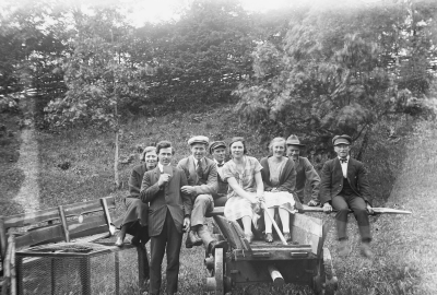 Hällebacka

Många av bilderna i mappen Hällebacka kan lika gärna vara tagna kring Lidhem Locknevi.