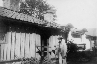 Båtsmansbacken Vimmerby.  Ringaren Hagman.
Kallades (Kalle Äve).