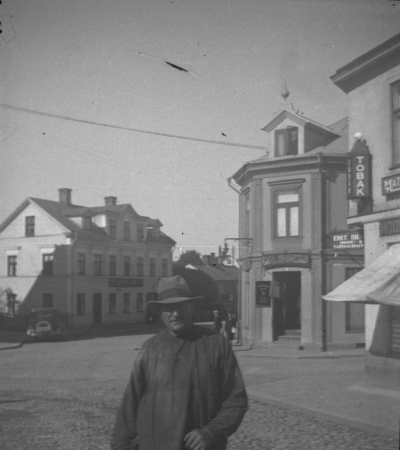 John Hagman, Renhållningsarbetare, V-by