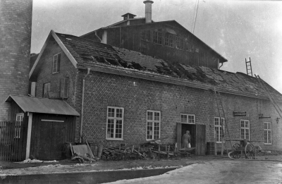Pålssons fanérfabrik
14 / 3 1934


Dok.070711/RS