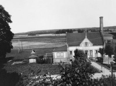 Varmbadhus, Elverket.