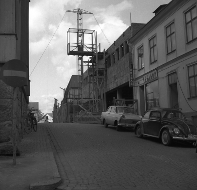 Torget 
- EPA varuhuset byggs 1962 -

Dok.110405/KG
