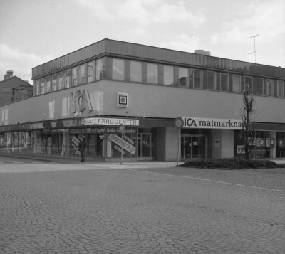 Torget
- ICA Matmarknad -

Dok.110404/KG
