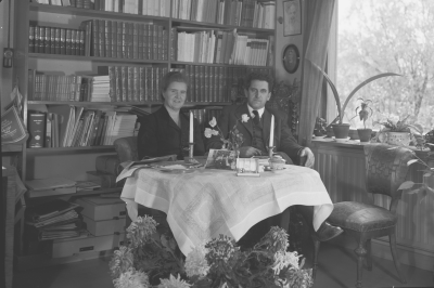 Ester o Anders Bladh
