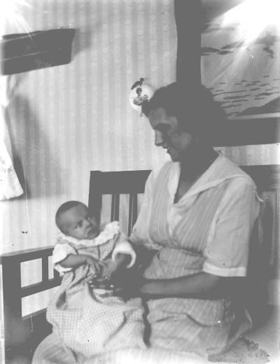 Viola och Elvira Andersson.