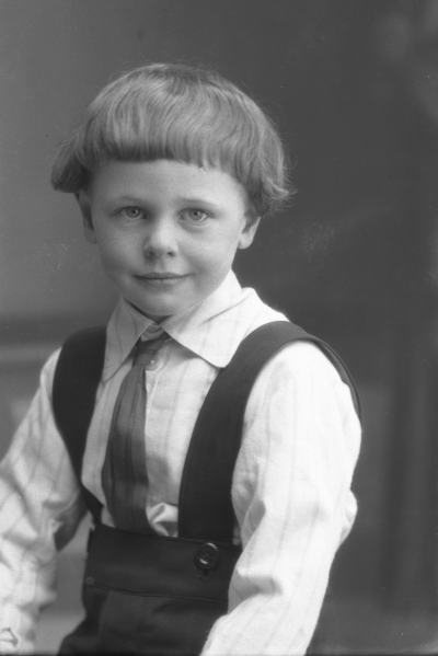 Kyrkoherde Aspegren, gosse



Dok.071120/RS