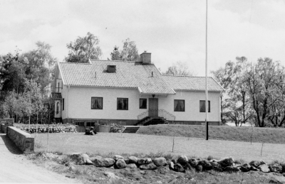 Bengt Ansgarius-Svenssons villa. Flyttade sedan till Norra Vi. 