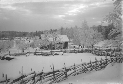 Vinterbild
Daneborg mellan Väderums station och Danevik i Tuna socken