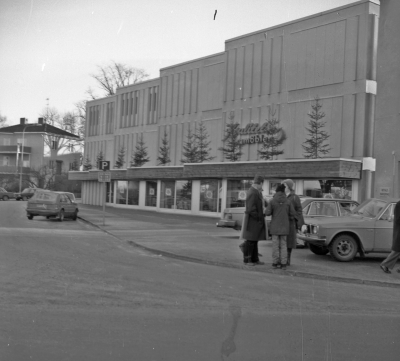 Rönnbärsgatan
Kvalitetsmöbler

Dok.110214/KG