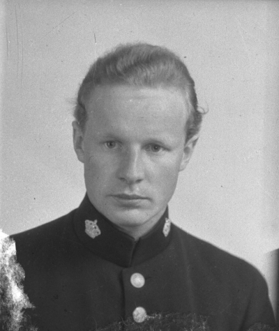 Konstapel Andersson



Dok.080701/RS